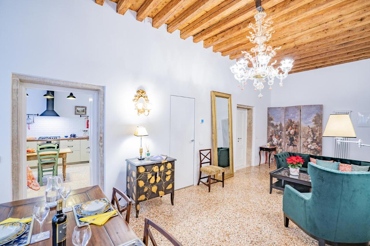 Ca' San Beneto Completely Refurbished In A Fabulously Central Area البندقية المظهر الخارجي الصورة