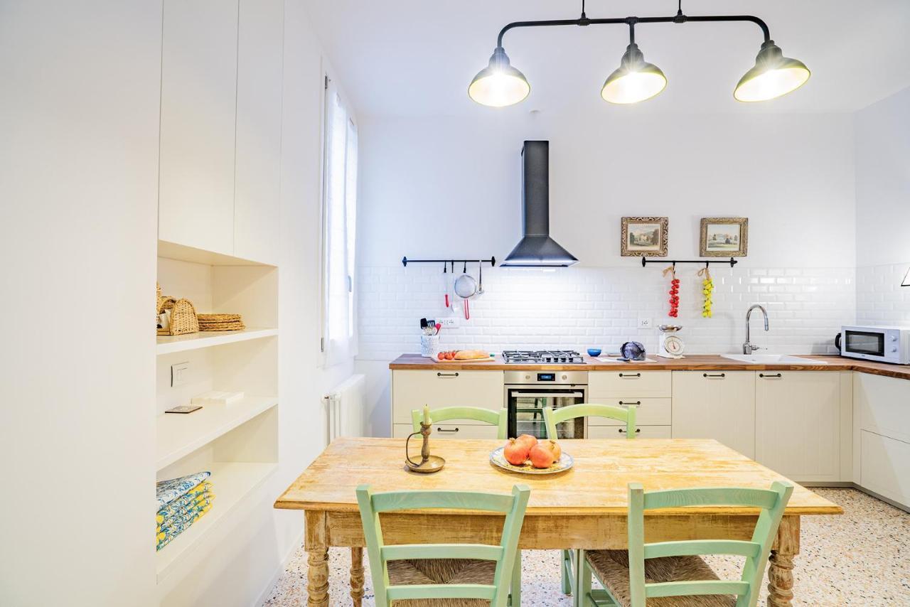 Ca' San Beneto Completely Refurbished In A Fabulously Central Area البندقية المظهر الخارجي الصورة