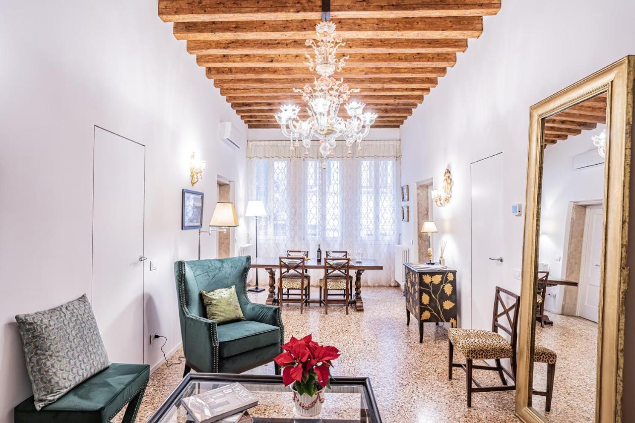 Ca' San Beneto Completely Refurbished In A Fabulously Central Area البندقية المظهر الخارجي الصورة